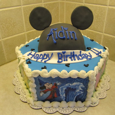 Hand Painted Mickey Cake
