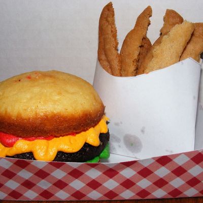 Burger Cupcakes And Cookie Fries Idea From Bakearella