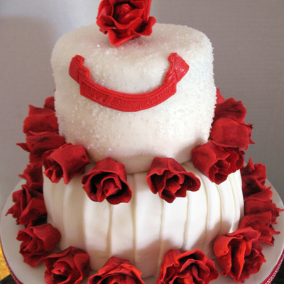 Red Rose 30Th Anniversary Cake