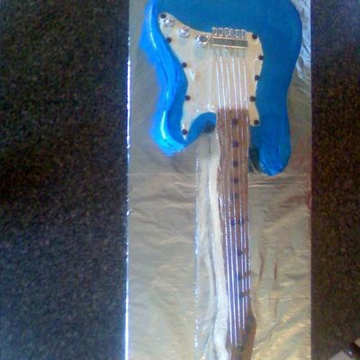 Guitar Cake