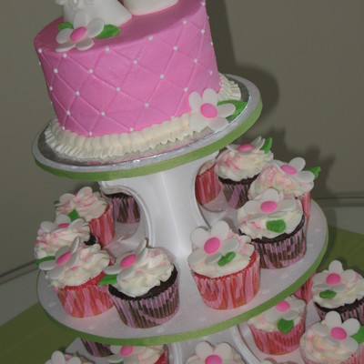 Baby Shower Cake And Cupcakes