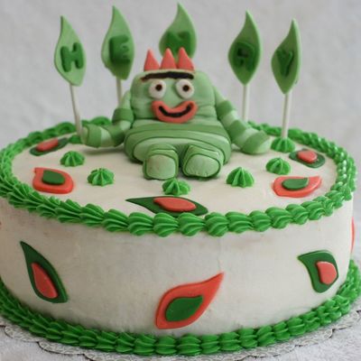 Brobee Birthday Cake