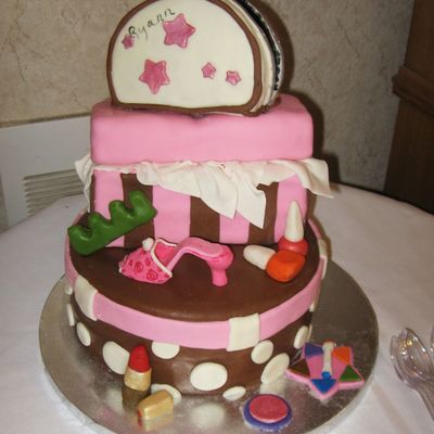 11 Year Old Pink/brown Birthday Cake