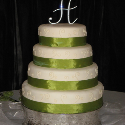 Elegant Wedding Cake