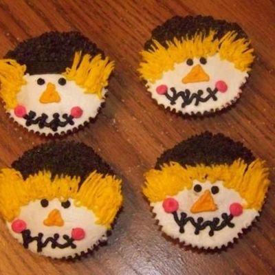 Scarecrow Cupcakes