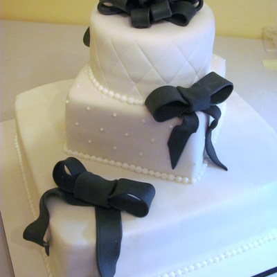 Black & White Wedding