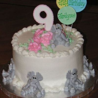 Elephant Cake & Pink Roses