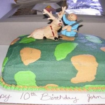 Deer Hunter Birthday Cake