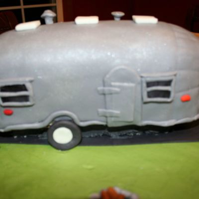 Airstream Cake
