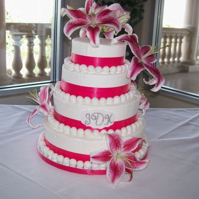 Wedding Cake With Stargazer Lilies