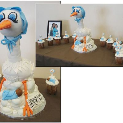 The Kim - Baby Shower Stork Cake With Cupcakes