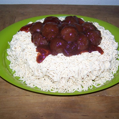 Spaghetti And Meatballs Cake