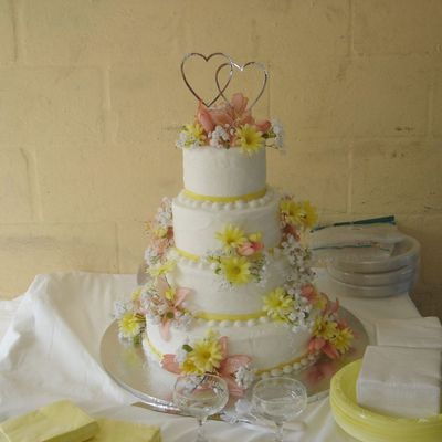 Orange/yellow Wedding Cake