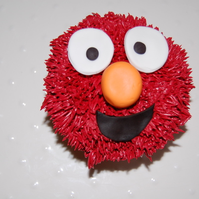 Elmo Cupcakes