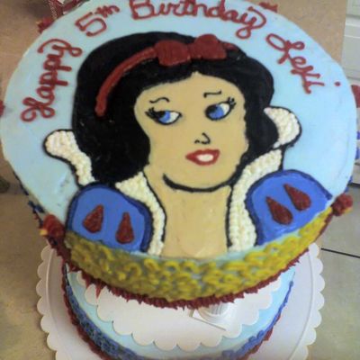 Snow White Cake