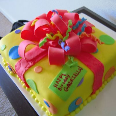 Present Birthday Cake