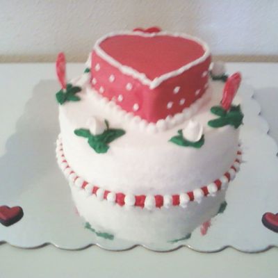 Karen/rusty's Valentine Cake