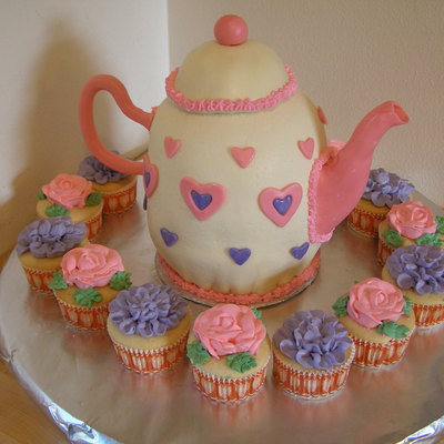 Teapot And Cupcakes