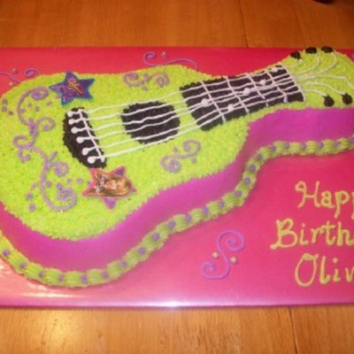 Hannah Montana Guitar Cake