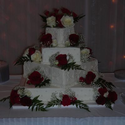 Lauren's Red Roses And Ribbon