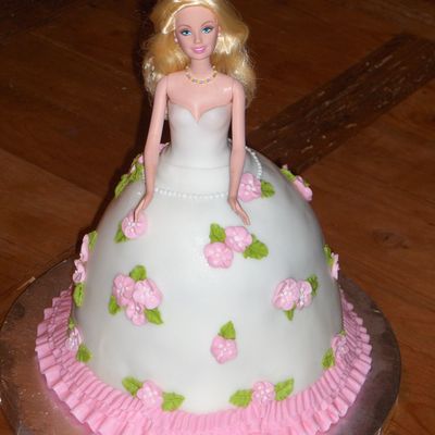 Barbie Cake