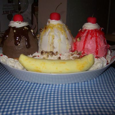 Banana Split Cake