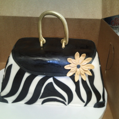 Purse Class Cake