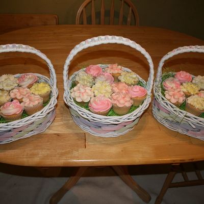 Birthday Flower Cupcakes