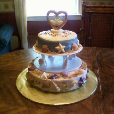Small Post-Wedding Celebration Cake