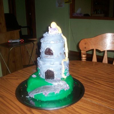 Repunzil Castle Cake
