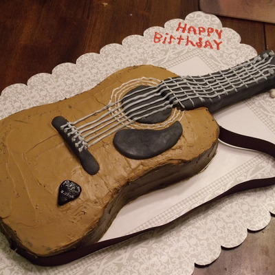 Guitar Cake