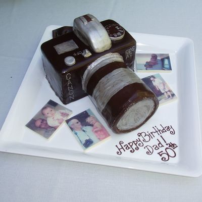 3-D Camera Cake