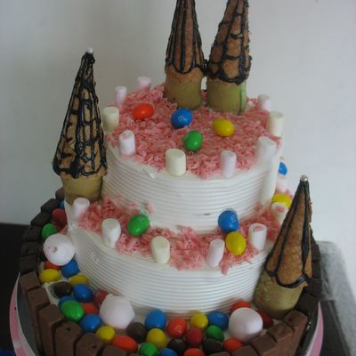 M&ms & Castle Bd Cake