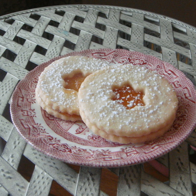 Peach Linzer Cookies