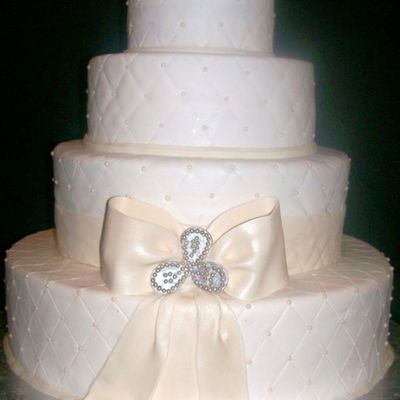 Ivory Bow Wedding Cake
