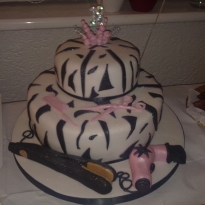 18Th Birthday Cake For My Niece Who Is Becoming A Hairdresser