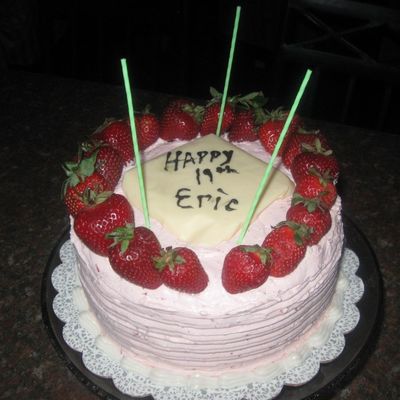 Strawberry Torte W/white Chocolate