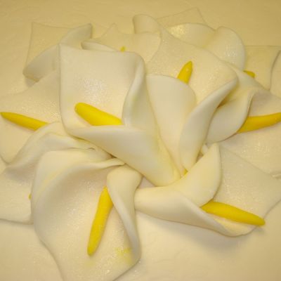 Calla Lily Cake