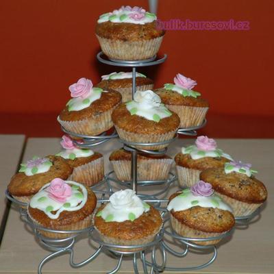 Muffins With Litlle Roses