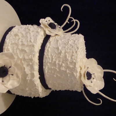 2 Tier Anemone Cake