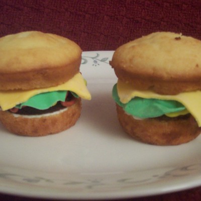 Hamburger Cupcakes