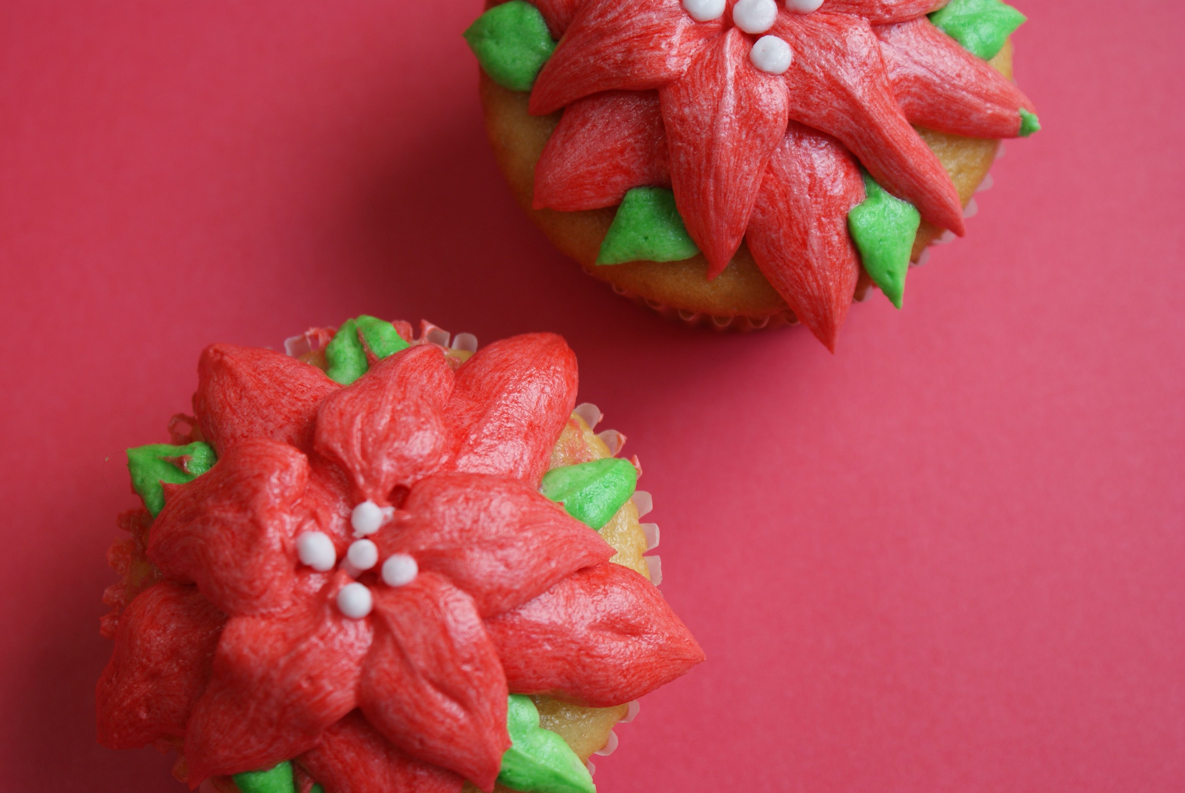Poinsettia Cupcakes