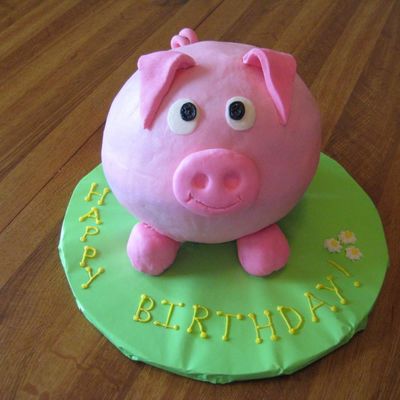 Buttercream Pig