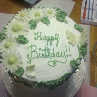 Daisy And Butterfly Cake