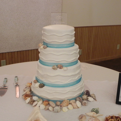 Beachy Wedding Cake