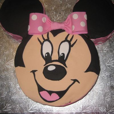 Minnie Mouse Birthday Cake