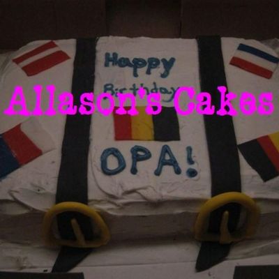 Kari's Dad's Suprise Birthday Cake!