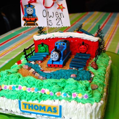 Thomas The Train - Tidmouth Shed Cake