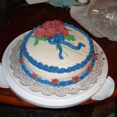 3Rd Cake -- Wilton Cake Class -- Roses