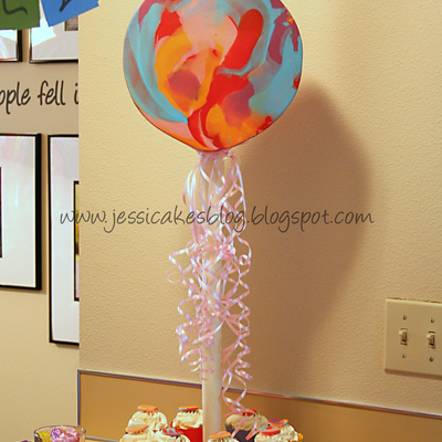 Stand-Up Lollipop Cake